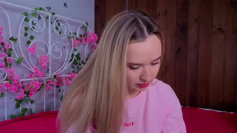 Amina online show from 11.15.25