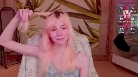 Snapshot of fleximona chatting on 07.25.26 FlexiMona online show from 07.25.26