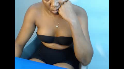 Snapshot of flirtxxdiva chatting on 09.17.25 flirtxxdiva online show from 09.17.25