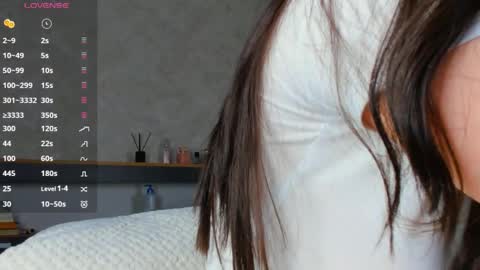 Snapshot of flirtykitty_ chatting on 04.28.26 Emely online show from 04.28.26