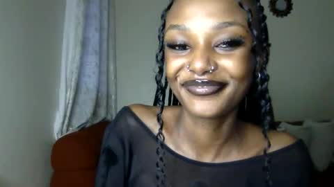 Snapshot of flirtyy_sheery chatting on 05.30.26 sheery online show from 05.30.26