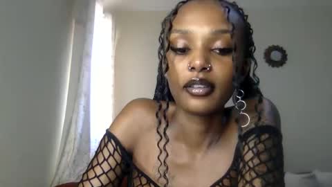 Snapshot of flirtyy_sheery chatting on 06.06.26 sheery online show from 06.06.26