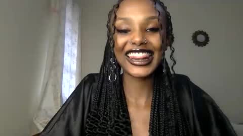 Snapshot of flirtyy_sheery chatting on 06.07.26 sheery online show from 06.07.26