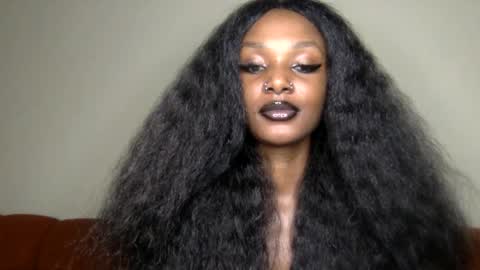 Snapshot of flirtyy_sheery chatting on 06.22.26 sheery online show from 06.22.26