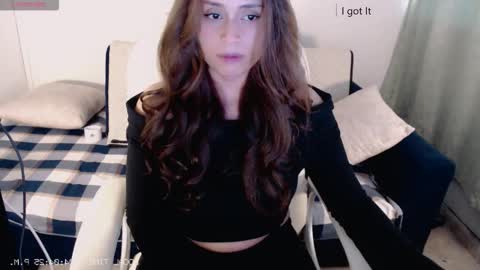 Snapshot of flor3citarockera chatting on 10.15.25 flor3citarockera online show from 10.15.25