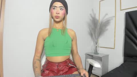 Snapshot of flor_pink chatting on 06.09.26 Flor online show from 06.09.26