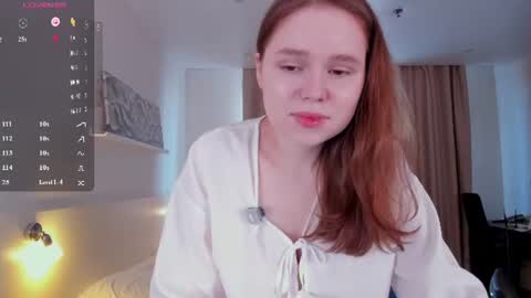 Hayley  I WILL COME BACK ON MAY 27TH 6pm UTC online show from 06.20.26