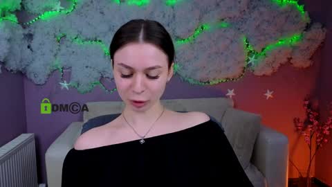 Snapshot of flora_ri chatting on 04.24.26 just ask me online show from 04.24.26