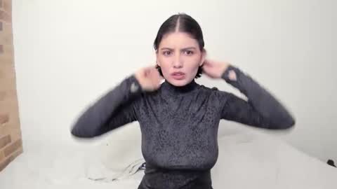 Tell me My Love online show from 11.29.25