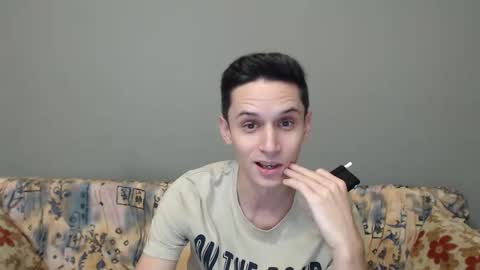 Snapshot of florecharming chatting on 11.12.25 Flore online show from 11.12.25