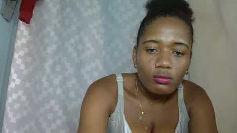 Snapshot of florencia011 chatting on 01.23.25 florencia011 online show from 01.23.25
