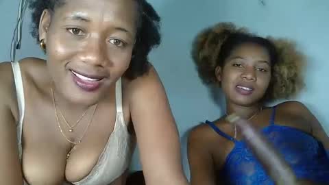 Snapshot of florencia011 chatting on 02.09.25 florencia011 online show from 02.09.25