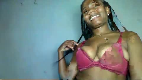 Snapshot of florencia011 chatting on 03.06.25 florencia011 online show from 03.06.25