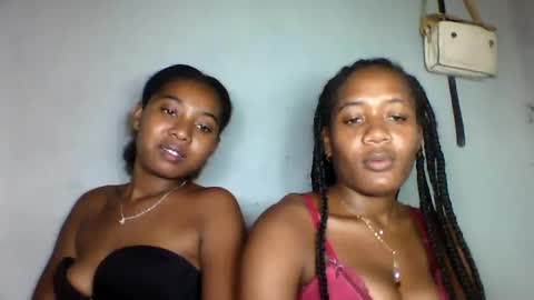 Snapshot of florencia011 chatting on 03.07.25 florencia011 online show from 03.07.25