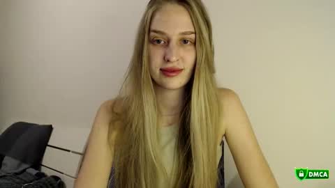 Snapshot of florisalberta chatting on 10.19.25 Florisa online show from 10.19.25