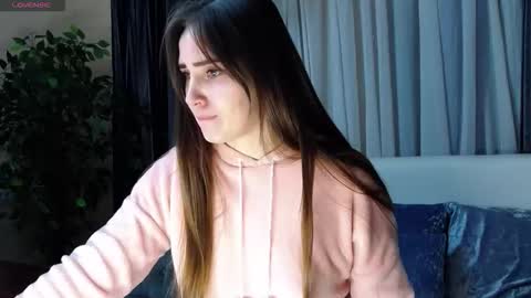 Flouvet online show from 10.29.25