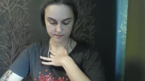 Snapshot of flower_bluee chatting on 04.08.26 Ambika 3 online show from 04.08.26