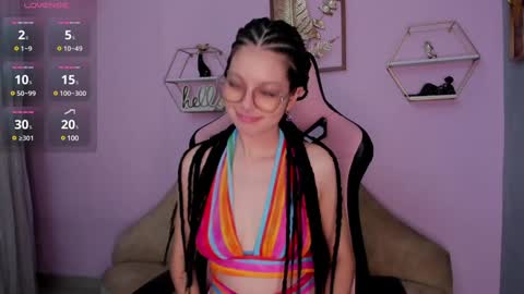 Snapshot of flower_dulce chatting on 02.05.25 Dulce online show from 02.05.25