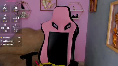 Snapshot of flower_dulce chatting on 02.05.25 Dulce online show from 02.05.25