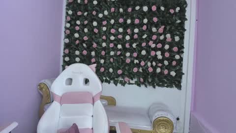 Snapshot of flower_dulce chatting on 02.06.25 Dulce online show from 02.06.25