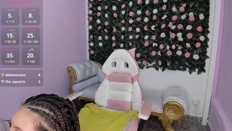 Snapshot of flower_dulce chatting on 02.12.25 Dulce online show from 02.12.25