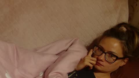 say meow and send tip  online show from 10.02.25