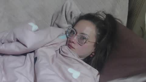 say meow and send tip  online show from 04.05.26