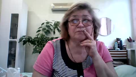 Flowerlower online show from 02.01.25