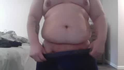 Snapshot of fluffychill99 chatting on 03.08.25 fluffychill99 online show from 03.08.25