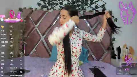 Flufi 740 online show from 09.25.25