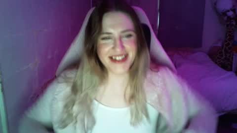 Flux online show from 11.12.25