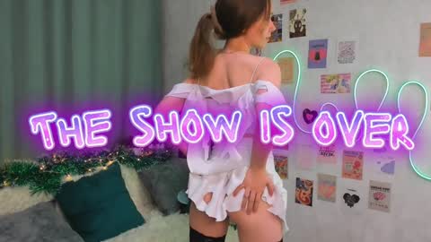 Polly online show from 01.30.25