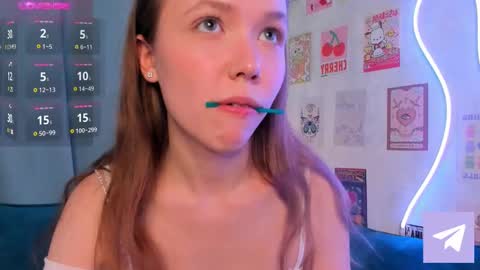 Polly online show from 02.11.25