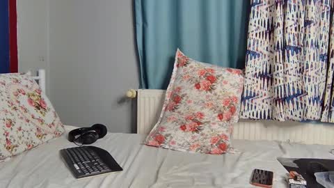 FlyDirty online show from 10.09.25