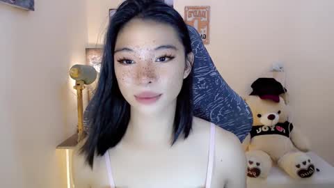 Snapshot of foeheart chatting on 12.18.24 Foe online show from 12.18.24