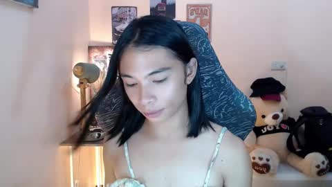 Snapshot of foeheart chatting on 12.18.24 Foe online show from 12.18.24