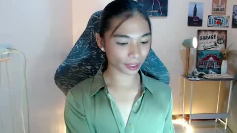 Snapshot of foeheart chatting on 10.01.25 Foe online show from 10.01.25
