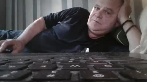 Snapshot of fofodi chatting on 11.12.25 fofodi online show from 11.12.25