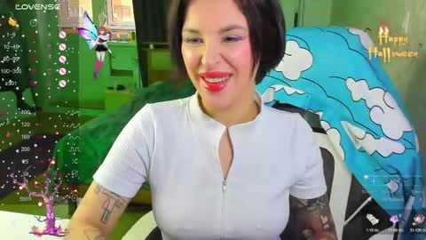 Snapshot of folinskaayaa chatting on 11.05.25 folinskaayaa online show from 11.05.25