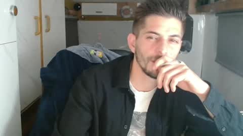 independent model online show from 11.09.25