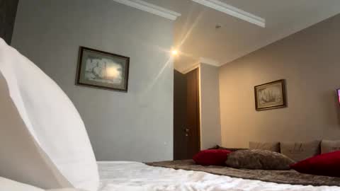 forbiddennvelvet online show from 10.03.25