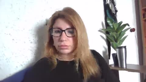fox_red_lady7 online show from 03.06.25