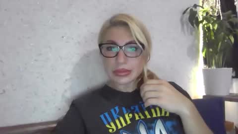 fox_red_lady7 online show from 10.10.25