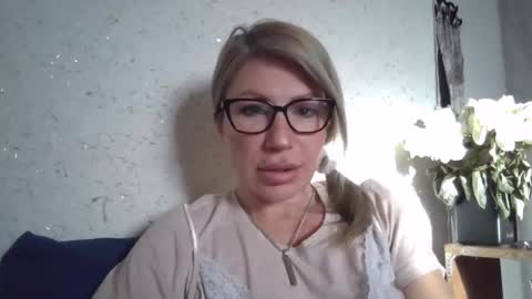 fox_red_lady7 online show from 02.03.26