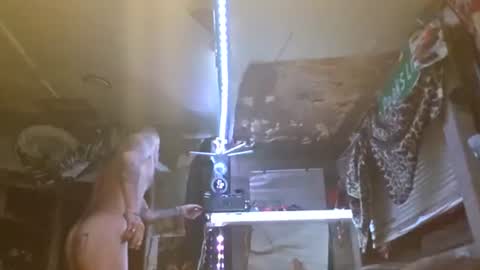 Snapshot of foxbodydave chatting on 06.14.26 foxbodydave online show from 06.14.26