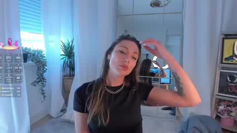 Snapshot of foxe_sailey chatting on 04.24.26 Fox love you online show from 04.24.26