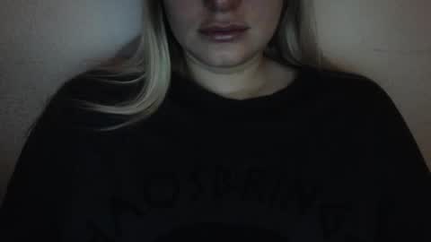 i am your baby Alien  online show from 01.08.25