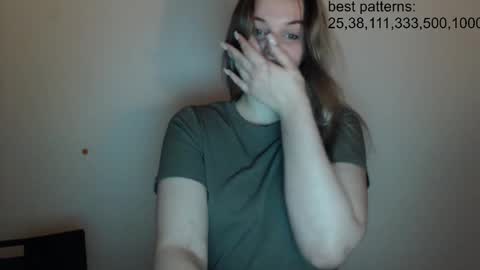 i am your baby Alien  online show from 02.07.25