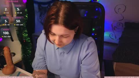 Snapshot of foxgirlandmerguis chatting on 12.19.24 Belinda online show from 12.19.24