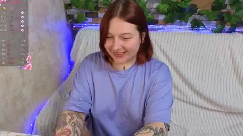 Snapshot of foxgirlandmerguis chatting on 10.06.25 Belinda online show from 10.06.25